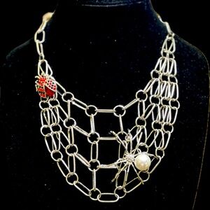 #4 Necklace & Brooches Set!